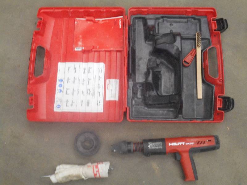 lot 47 image: Hilti DX-351 Power Fastener With Ca...