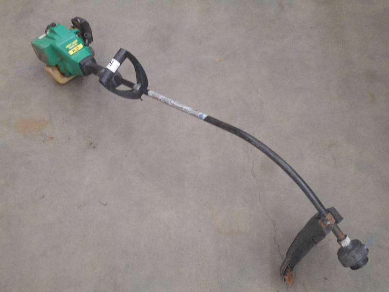 lot 94 image: Weed Eater FL21 Grass Trimmer ...