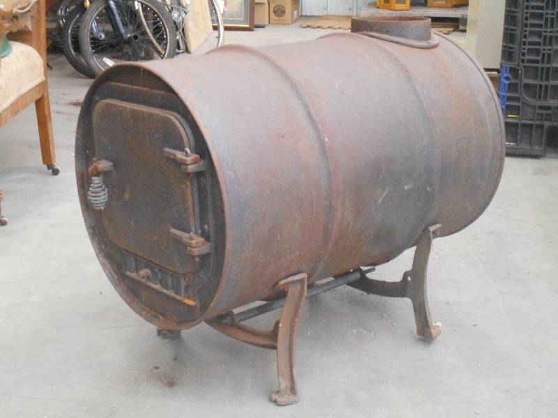 lot 95 image: Used 35-Gallon Barrel Stove ...