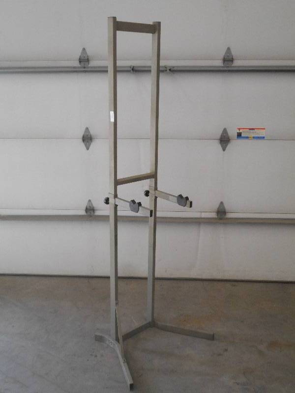 lot 106 image: Adjustable 1-Place Steel Bike Stora...