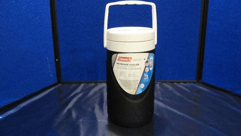 lot 14 image: Coleman Beverage Cooler