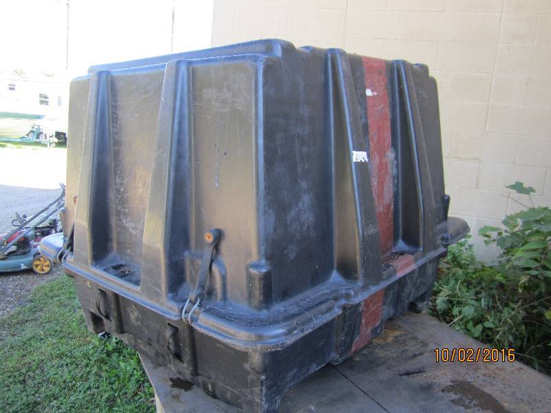 lot 32 image: Shipping case for a motor or transm...