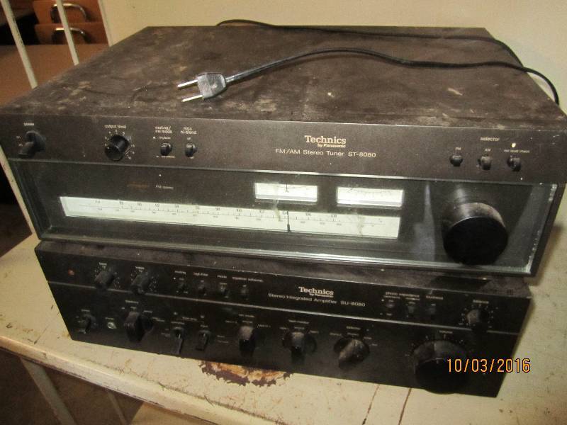 lot 95 image: Technics Stereo receiver and tuner...