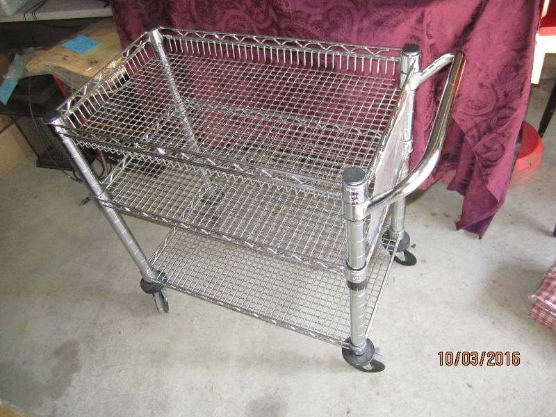 lot 104 image: Very clean metal cart, 18 x 30 plu...
