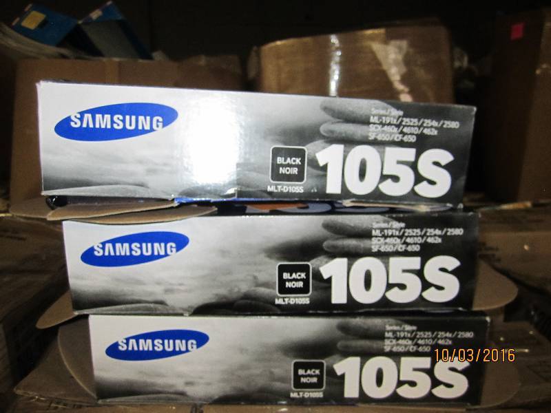 lot 154 image: 3 Samsung 105S open box toners...
