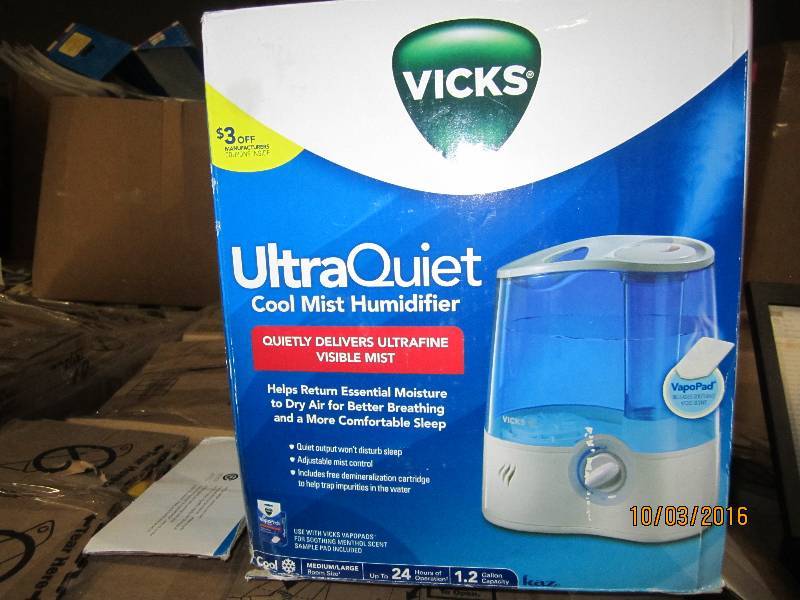 lot 172 image: Vicks ultra quiet humidifier...