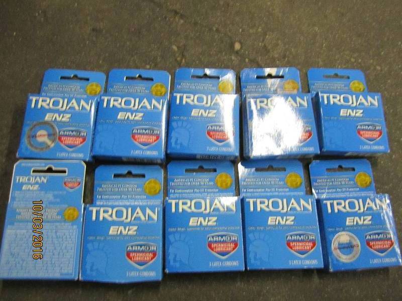 lot 226 image: Trojan ENZ 3 pack dated 2-2016...