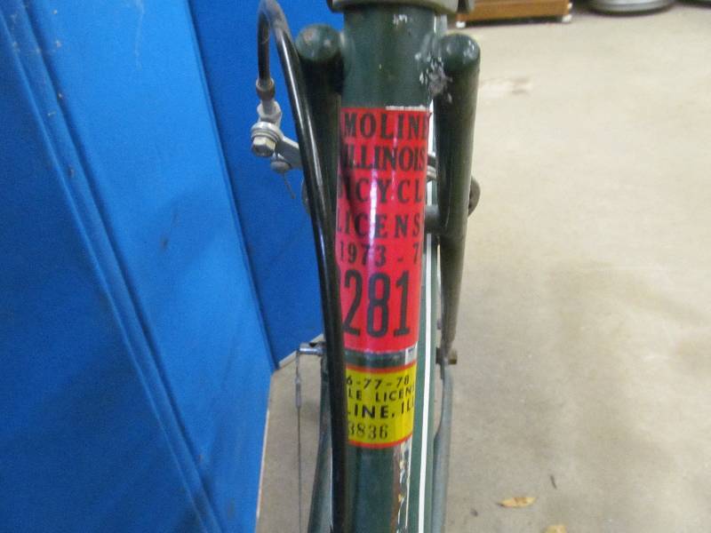 lot 10 image: Vintage Bicycle