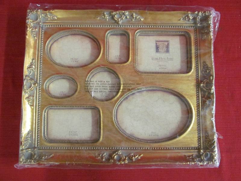 lot 25 image: Photo Frame
