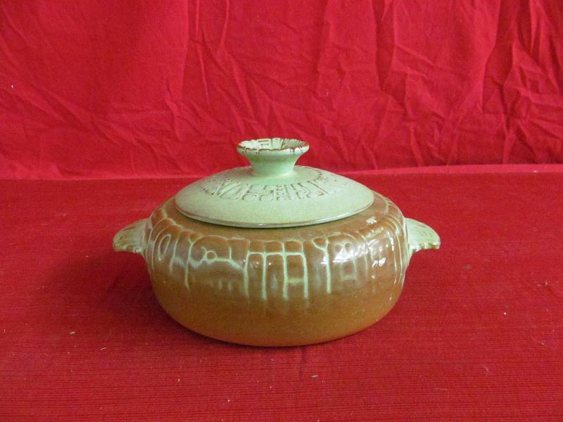 lot 33 image: Frankoma Dish