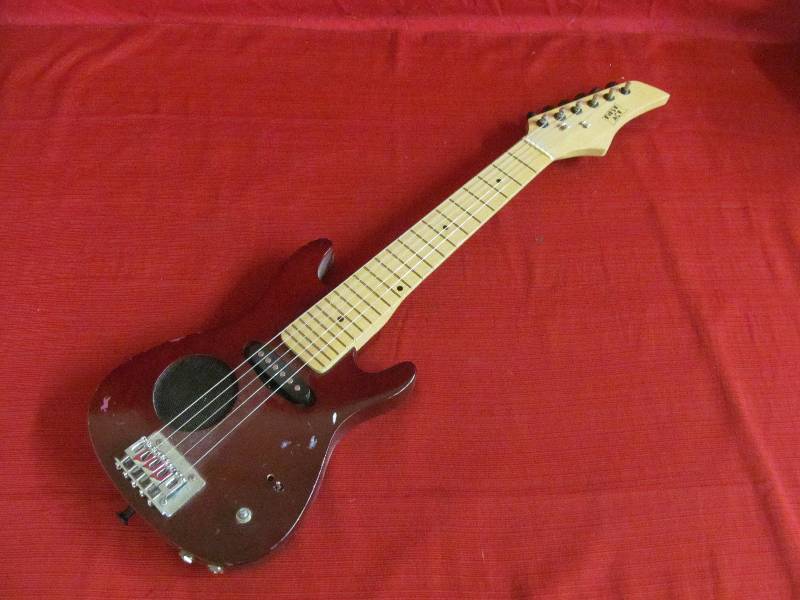 lot 143 image: Electric Guitar