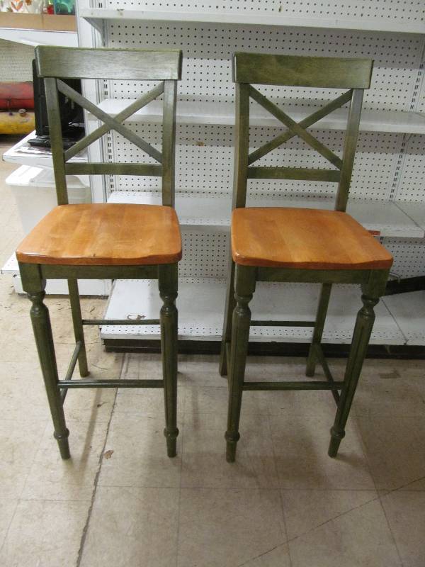 lot 155 image: chairs