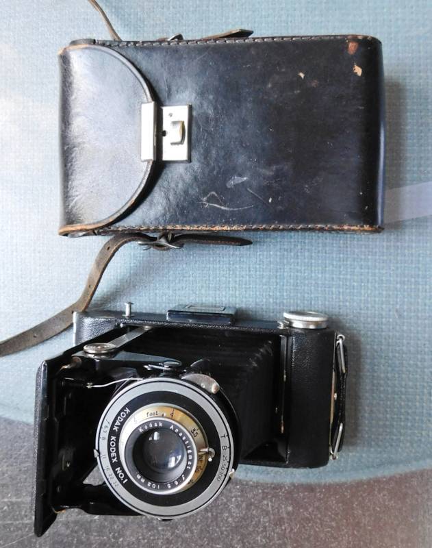 lot 8 image: Kodak camera