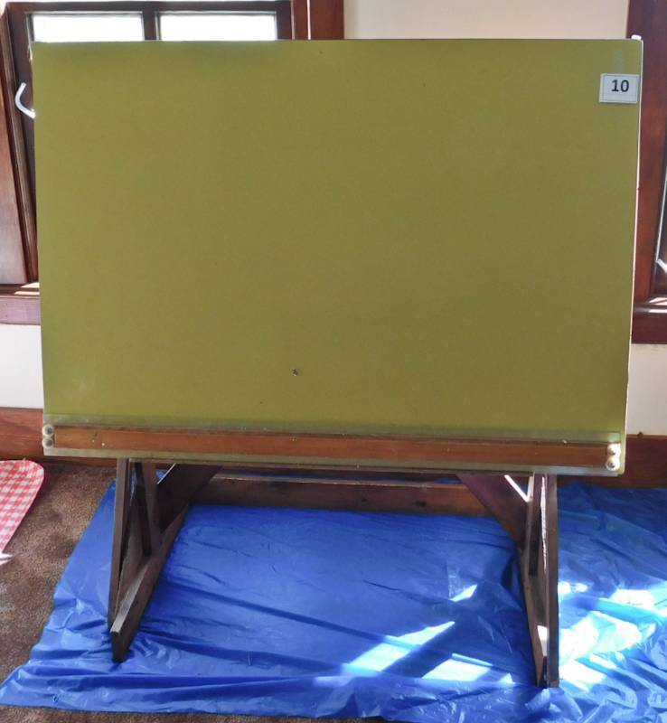 lot 10 image: drafting table