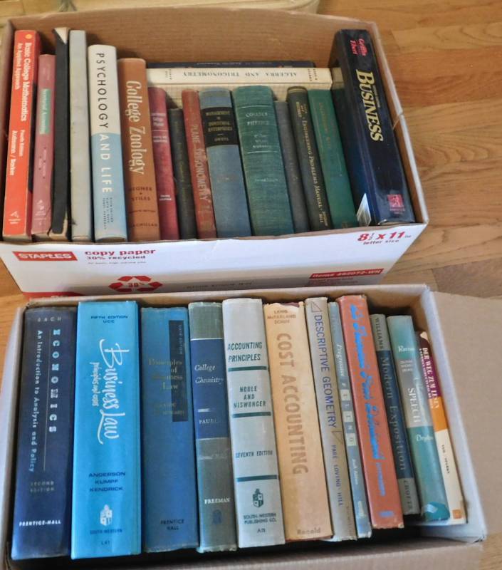 lot 21 image: vintage books