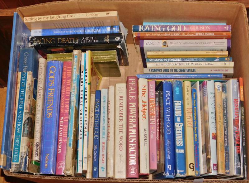 lot 22 image: vintage books