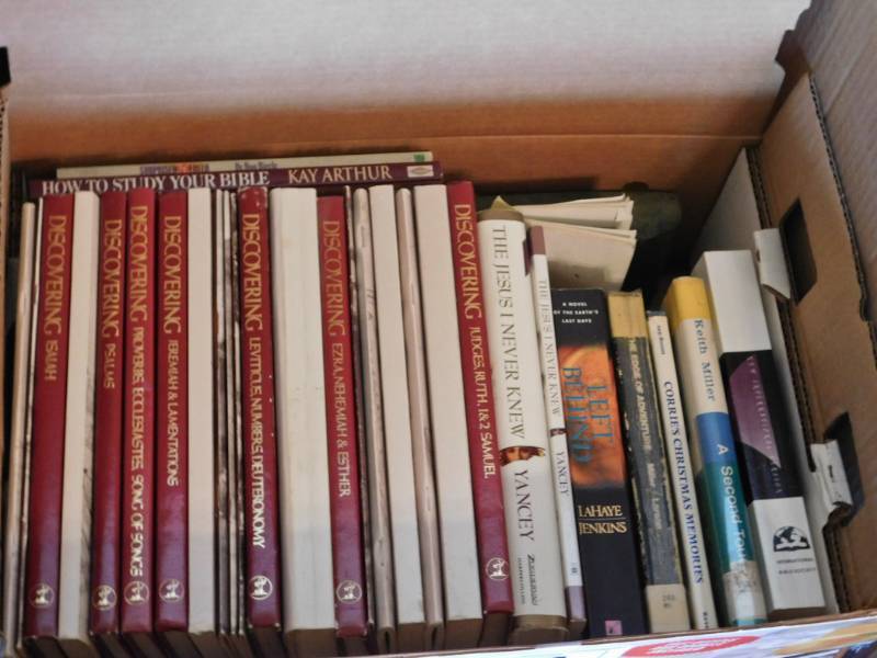 lot 24 image: vintage books