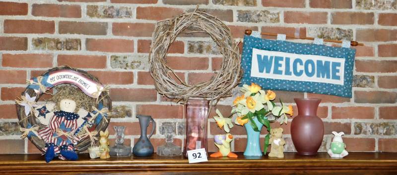 lot 92 image: spring garden dcor items