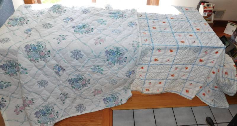 lot 97 image: 2 nice bed spreads