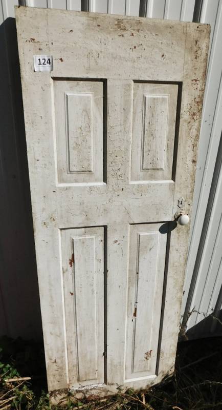 lot 124 image: vintage door