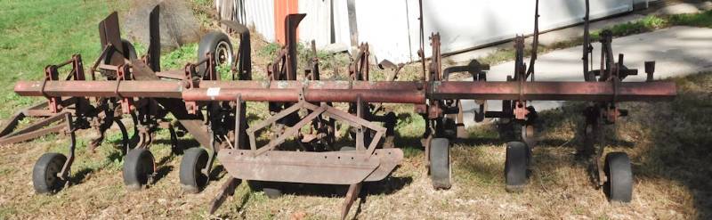 lot 128 image: farm implement cultivator