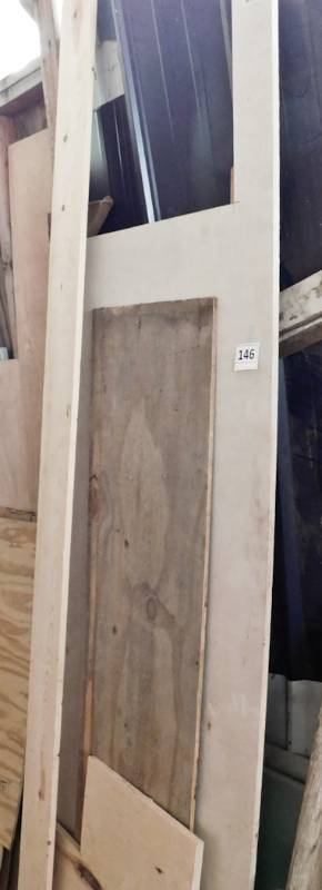 lot 146 image: assorted plywood pieces