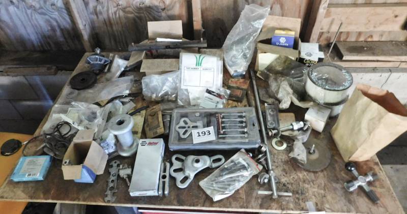 lot 193 image: all the tools on the tool chest