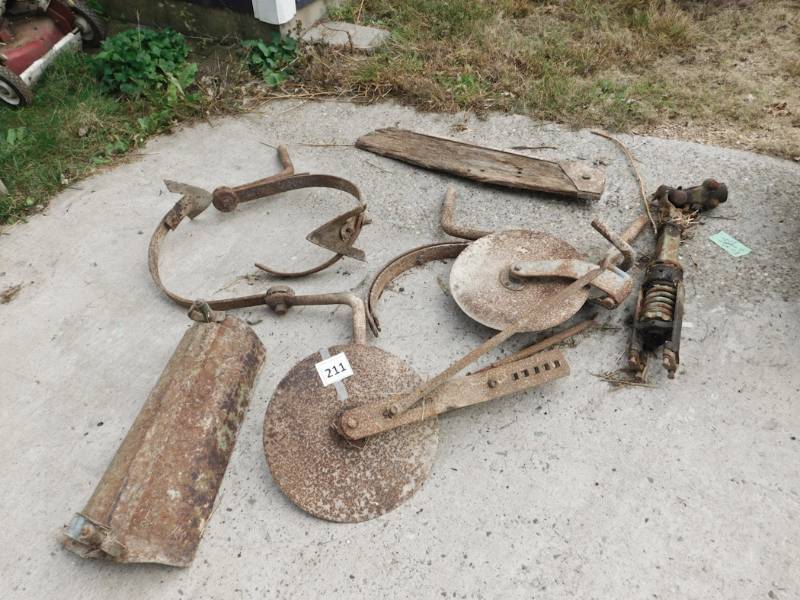lot 211 image: various rusty farm pieces