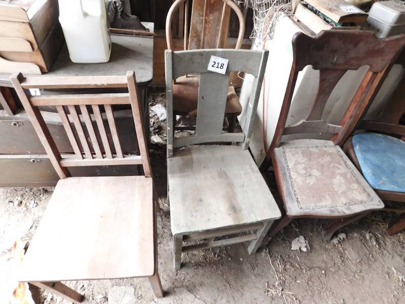 lot 218 image: 4 vintage chairs unmatching