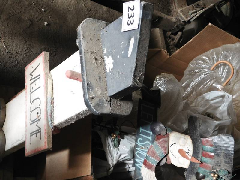 lot 233 image: large lot of outdoor Christmas items