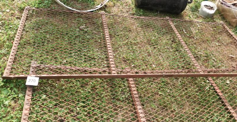 lot 270 image: metal grate