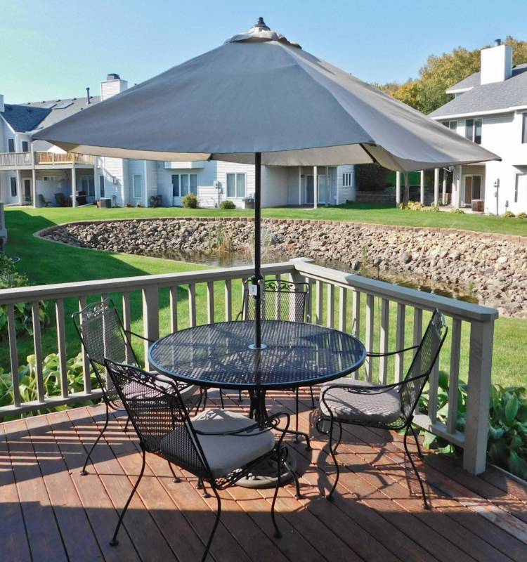 lot 1 image: outdoor patio table 4 chairs umbrella