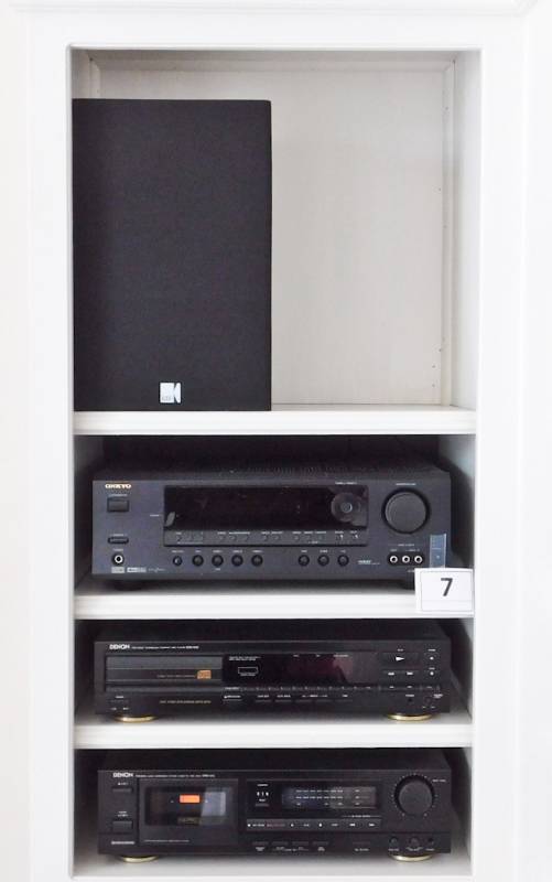 lot 7 image: 3 component stereo 2 speakers