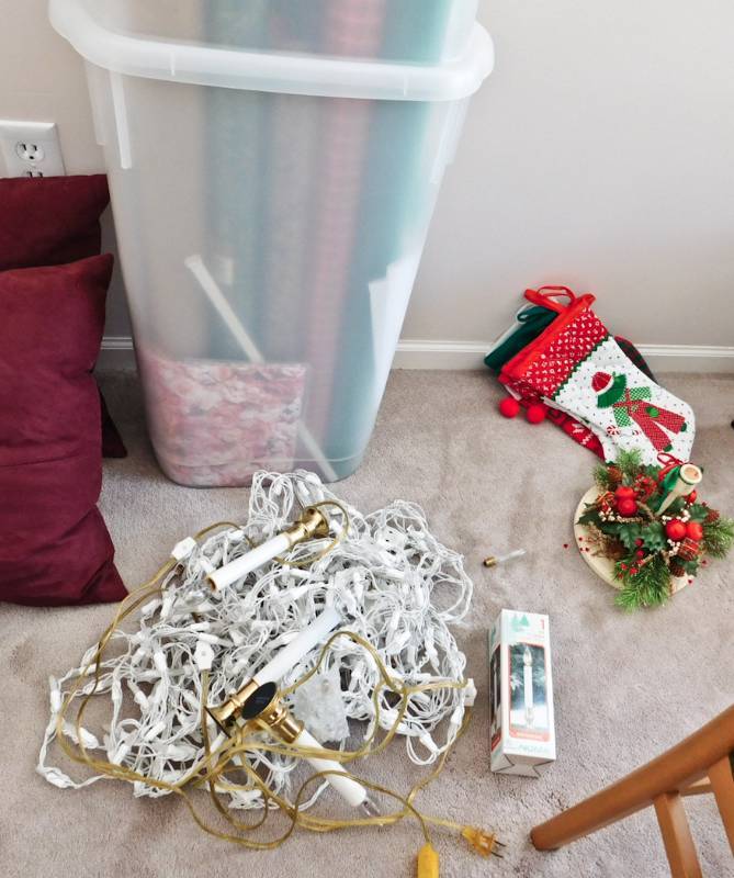 lot 14 image: paper, lights, stockings