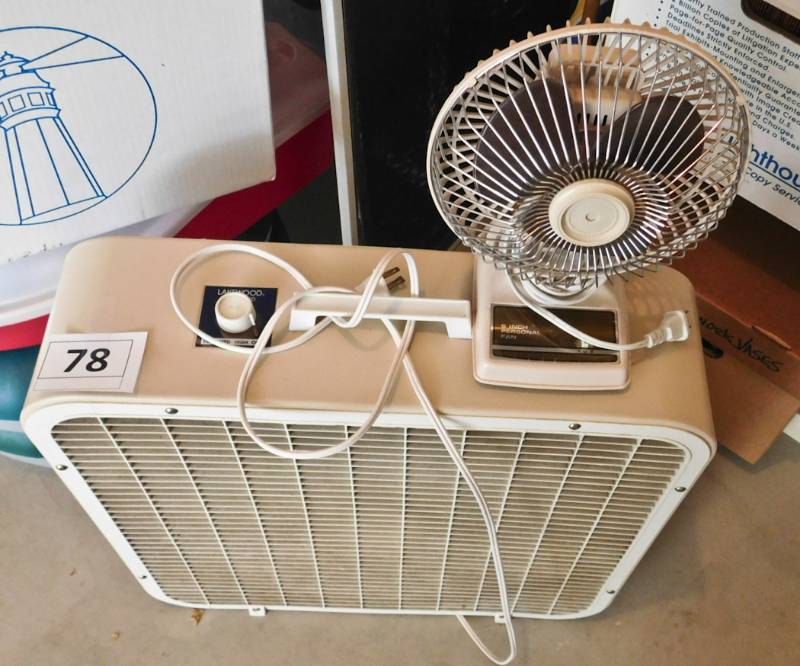 lot 78 image: box fan and small personal fan