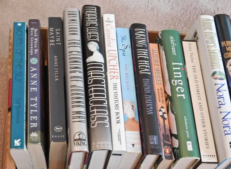 lot 85 image: contemporary books see photos
