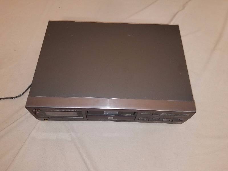 lot 31 image: JVC  6 Disc Changer