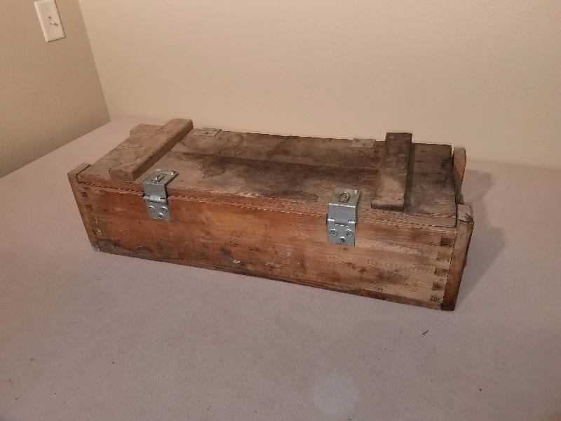 lot 103 image: Wooden Box