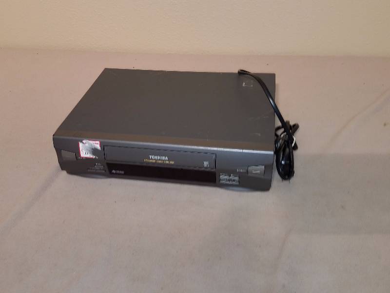 lot 116 image: Toshiba VCR Player