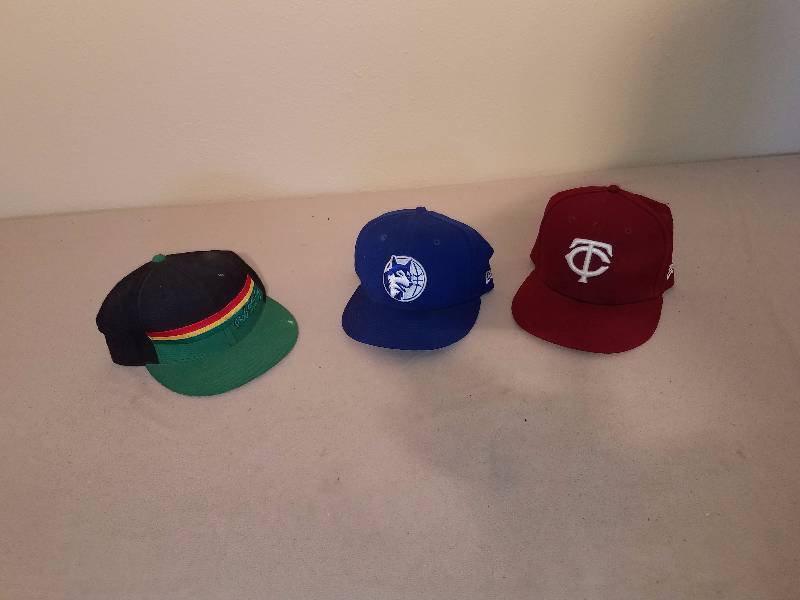 lot 170 image: 3 hats