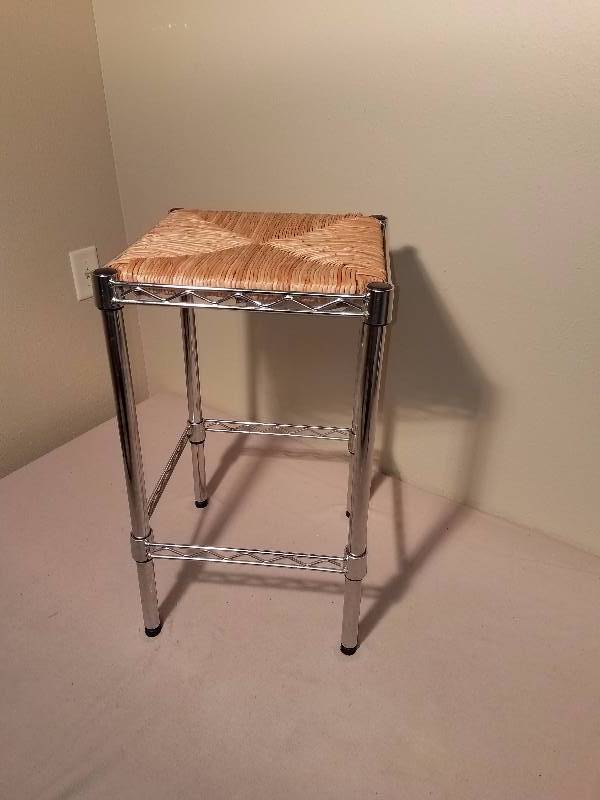 lot 184 image: Wicker Metal Plant Stand