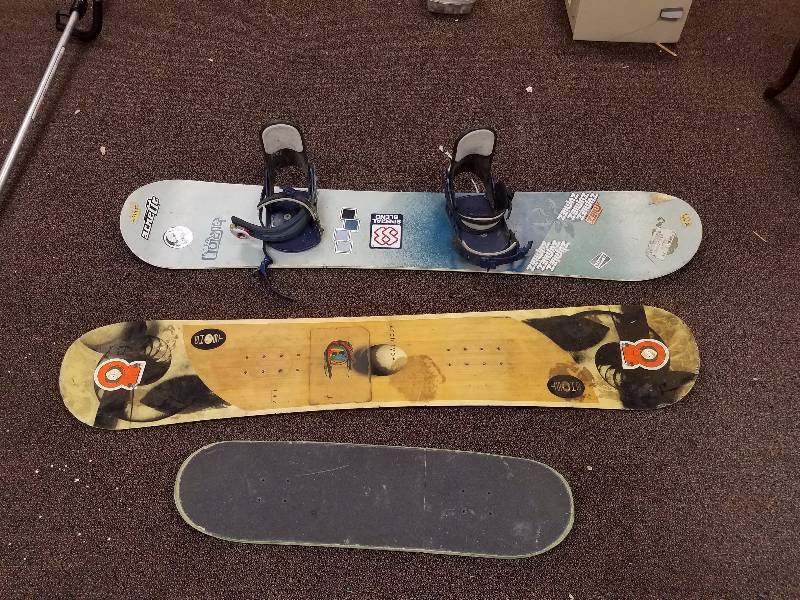 lot 190 image: 2 Snow Boards and 1 skate Board