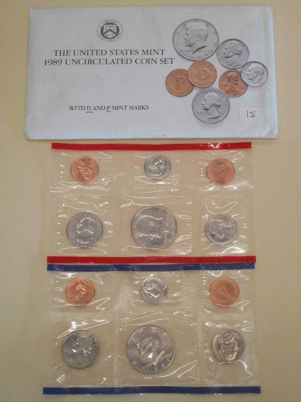 1989 U.S. Mint Set With D&P Mint Ma...