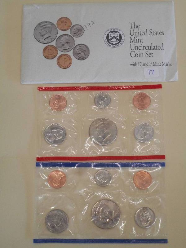1992 U.S. Mint Set With D&P Mint Ma...