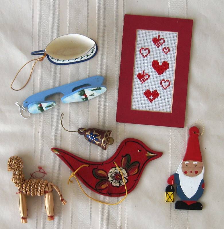 Traditional Scandinavian Christmas Ornaments / Decor ...