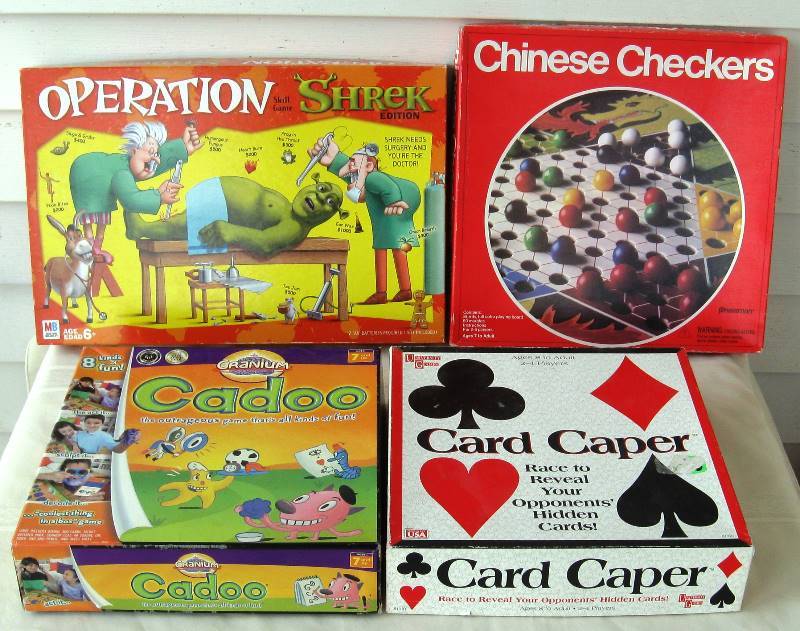 lot 033 image: Game Lot