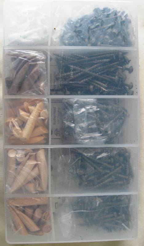 lot 060 image: KREG Accessories & Rockler Pocket Hole Screws & Plug Assortment Pack