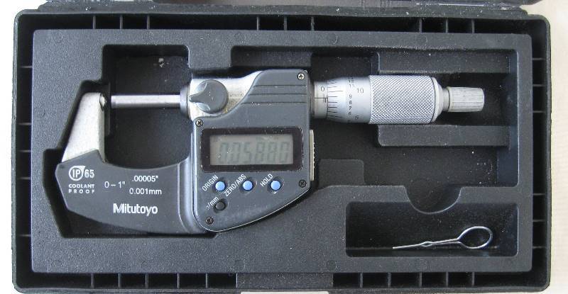 lot 059 image: 3 Mitutoyo micrometers 0-1,1-2,2-3 digital