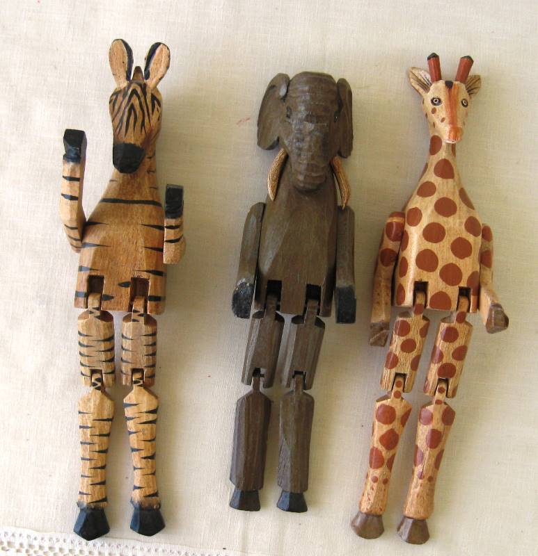 lot 070 image: Carved, Hinged,  Giraffe, Elephant & Zebra
