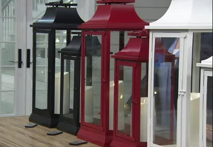 lot 20 image: Luminara 12 Heritage IndoorOutdoor Flameless Candle  wRemote - RED
